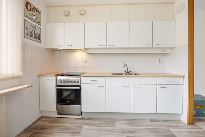 Foto 4 van L.C. van der Vlugtstraat 98