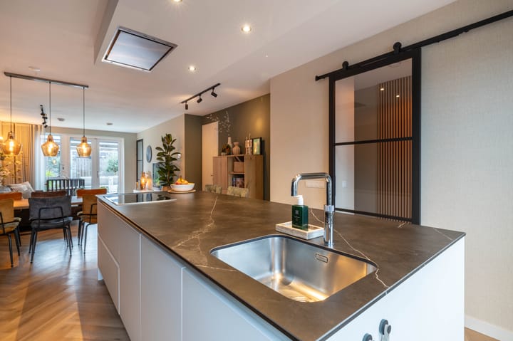 Photo 11 of Laan van Indië 55