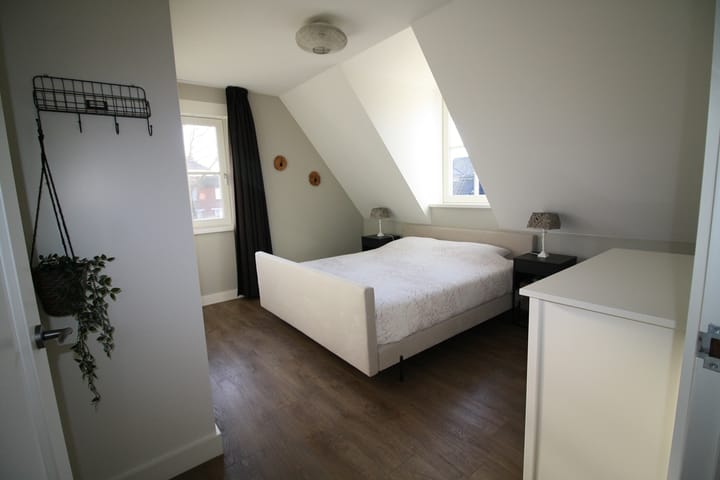 Photo 19 of Oosteinde 55-B