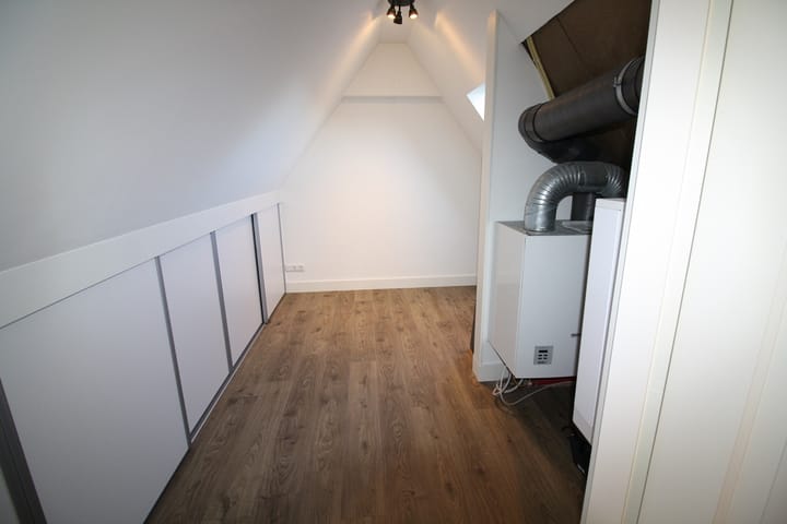 Photo 34 of Oosteinde 55-B