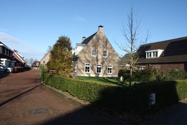 Photo 38 of Oosteinde 55-B