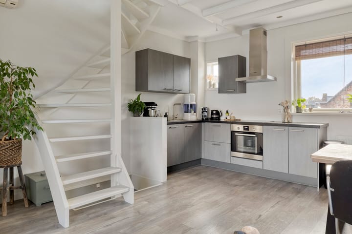 Photo 12 of Molendijk 63