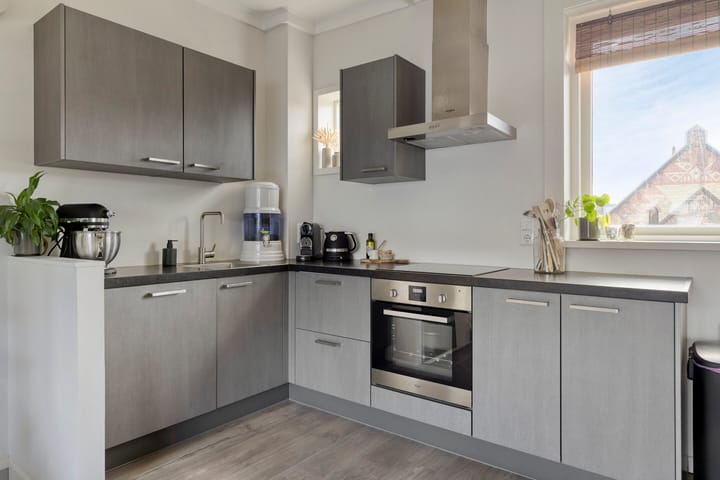 Photo 13 of Molendijk 63