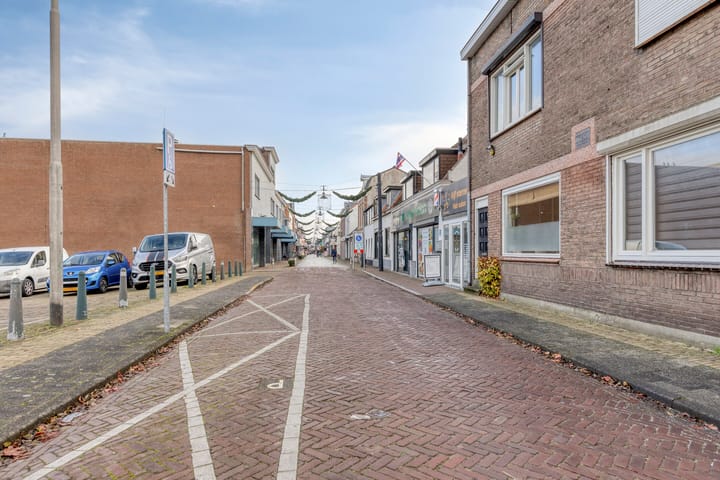 Photo 44 of Molendijk 63