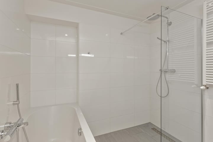 Photo 14 of Kinderdijkstraat 10-H