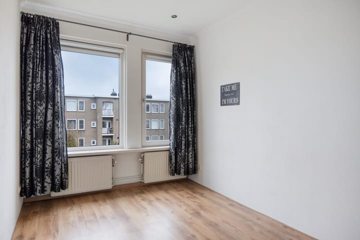 Photo 21 of Diekmanstraat 3-2