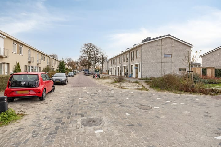 Photo 26 of Diekmanstraat 3-2