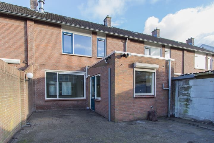 Photo 2 of van Goghstraat 6