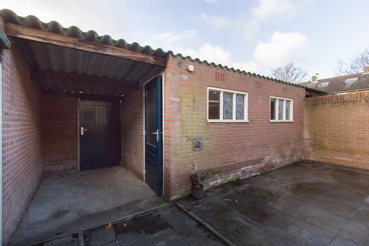 Photo 3 of van Goghstraat 6