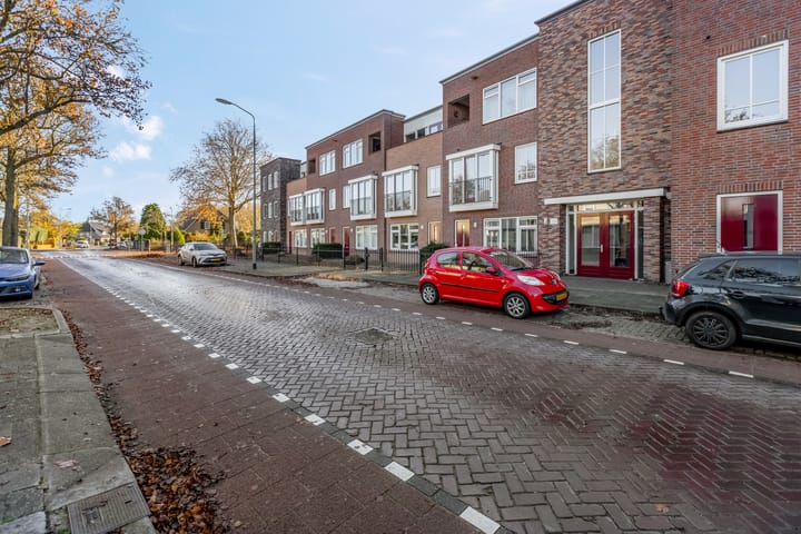 Foto 22 van Berghemseweg 183-D