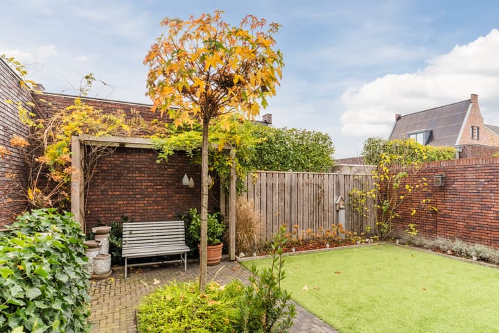 Foto 48 van Varshaak 16