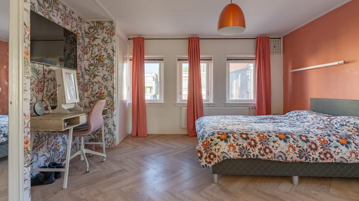 Foto 16 van Bornsestraat 75