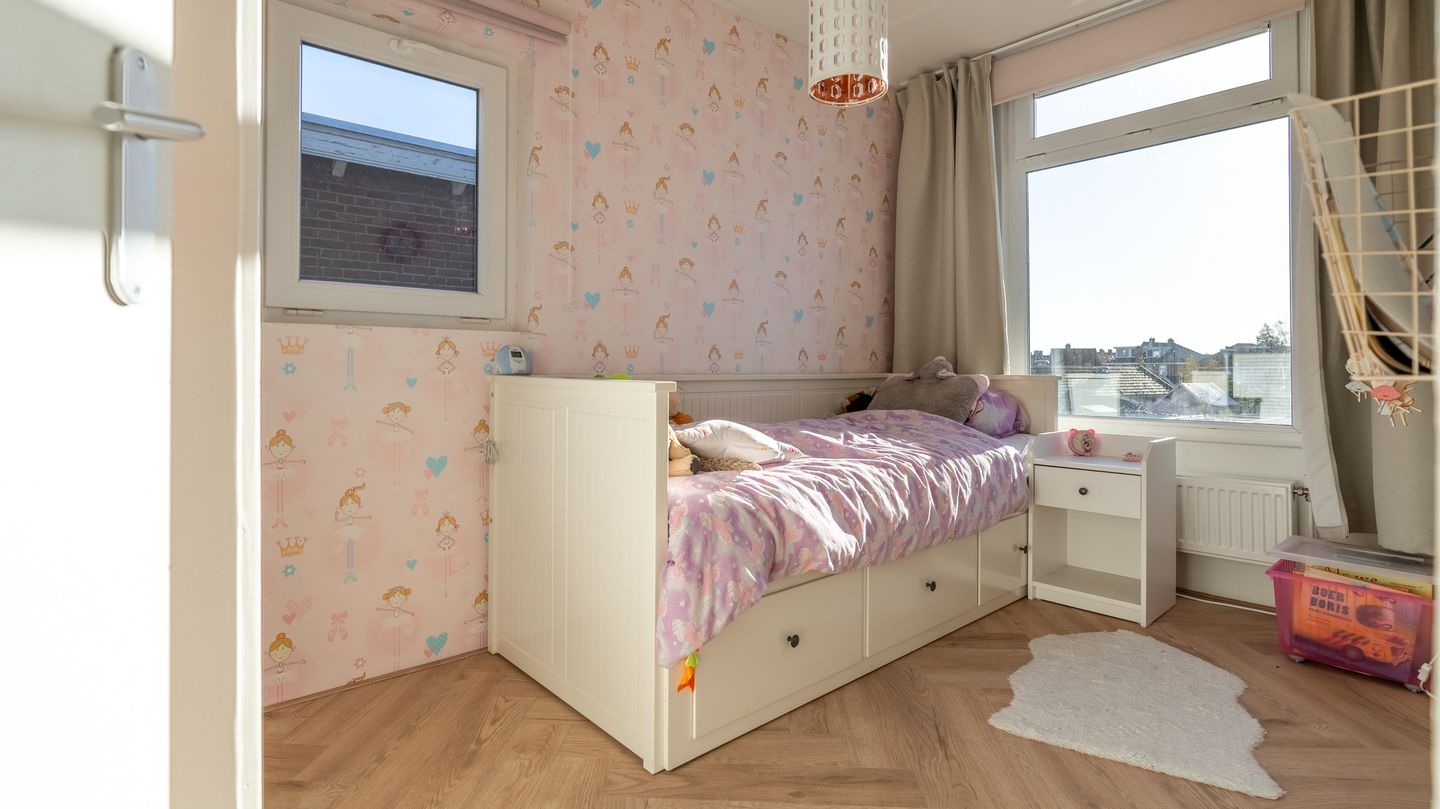 Photo 19 of Bornsestraat 75