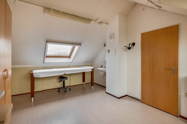 Photo 28 of Oranje-Nassaulaan 35