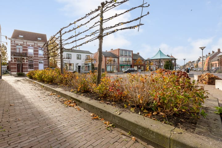 Photo 66 of Markt 14