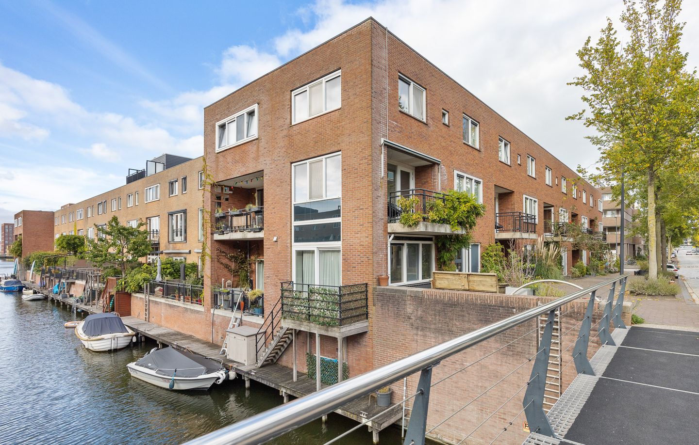 Foto 1 van Peter Martensstraat 43