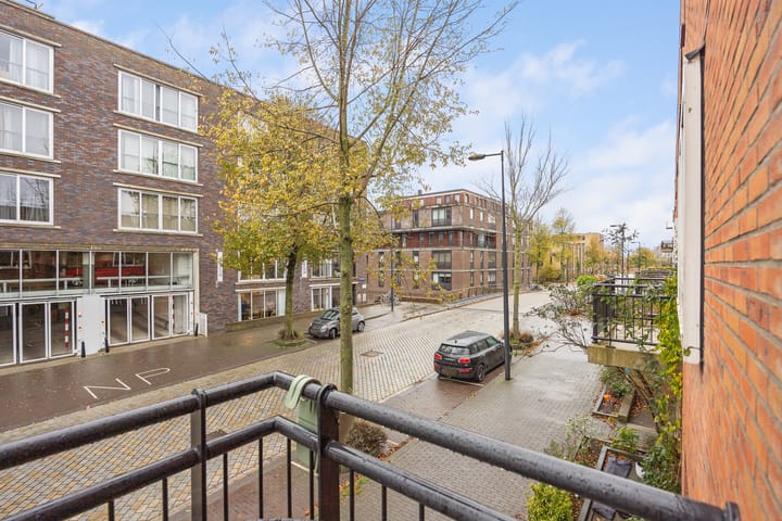 Foto 22 van Peter Martensstraat 43