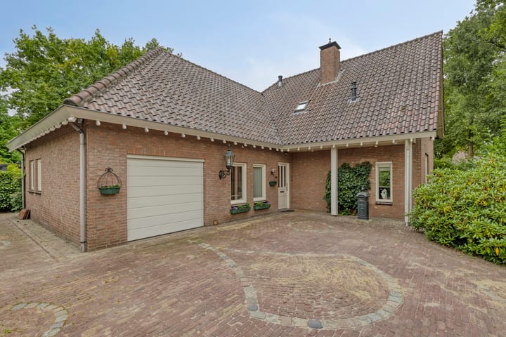 Photo 5 of Stoffels 101