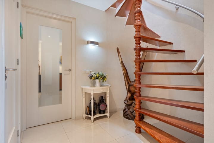 Photo 8 of Stoffels 101