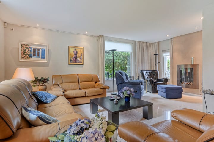 Photo 10 of Stoffels 101