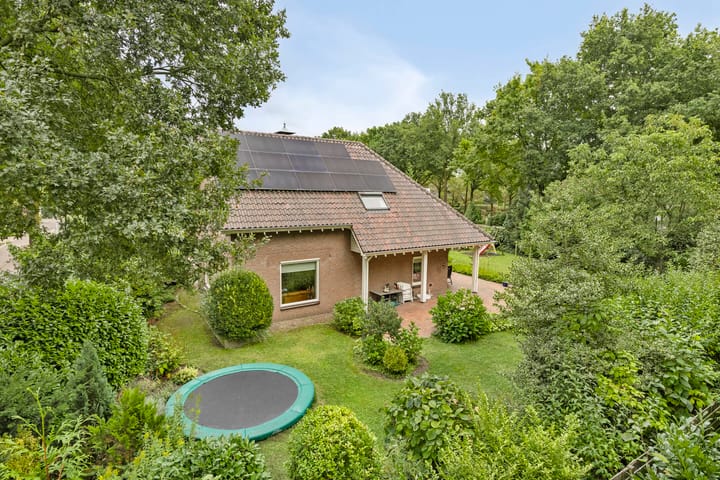 Photo 36 of Stoffels 101