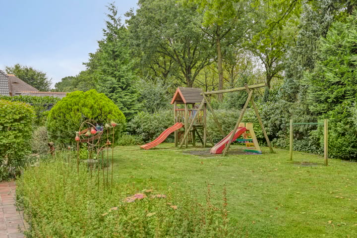 Photo 43 of Stoffels 101