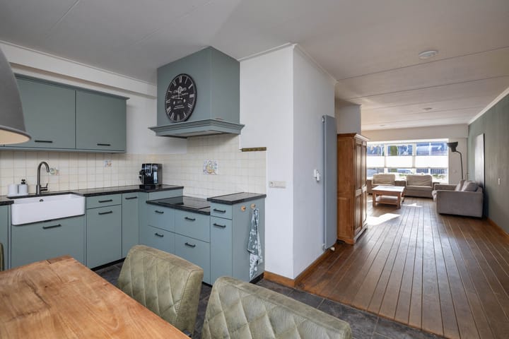 Photo 7 of Johan Buziaustraat 27