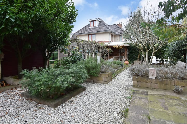 Photo 34 of Laan van Floris de Vijfde 4