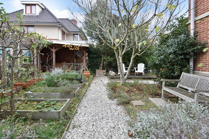 Photo 35 of Laan van Floris de Vijfde 4