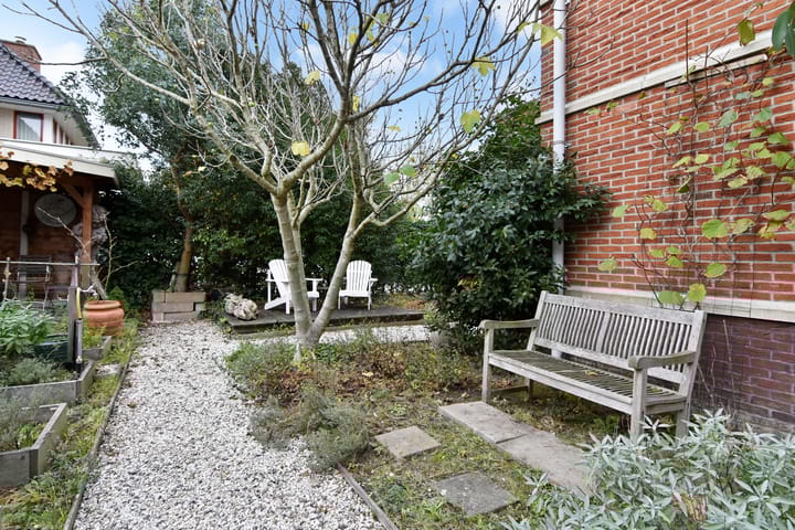 Photo 40 of Laan van Floris de Vijfde 4