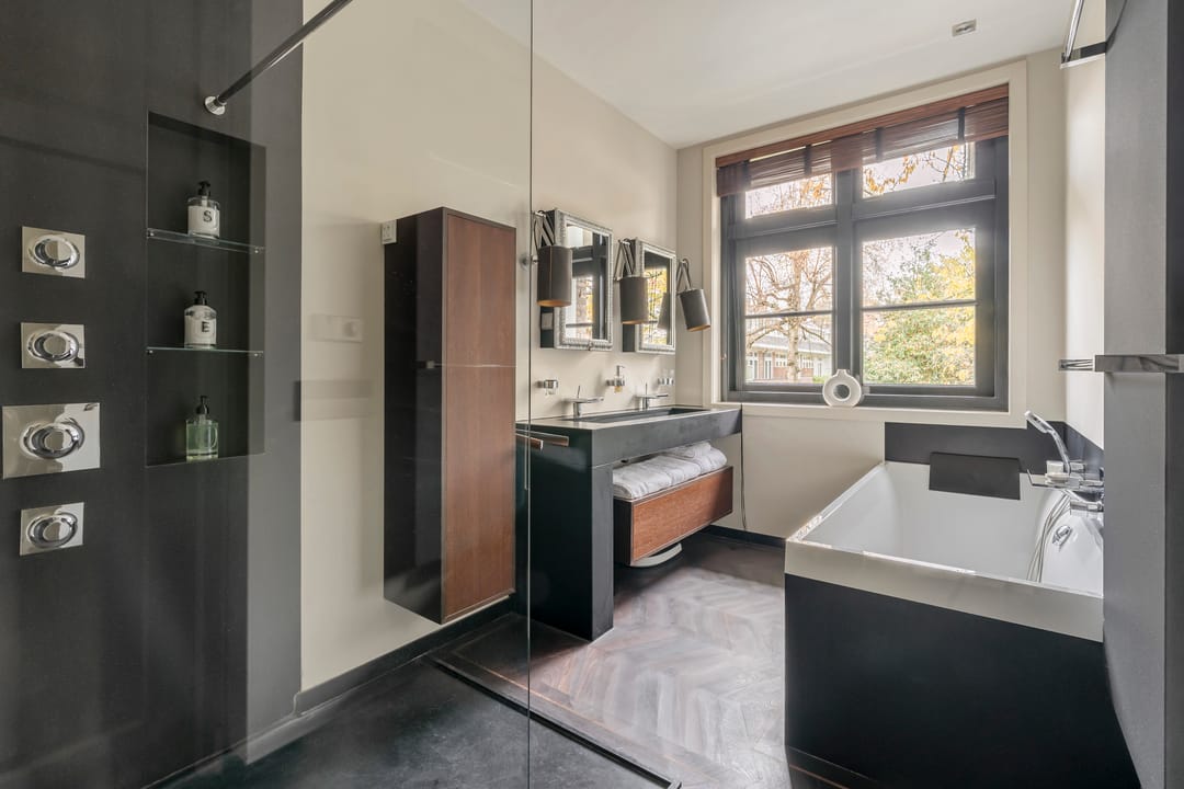 Foto 22 van Tintorettostraat 10-1