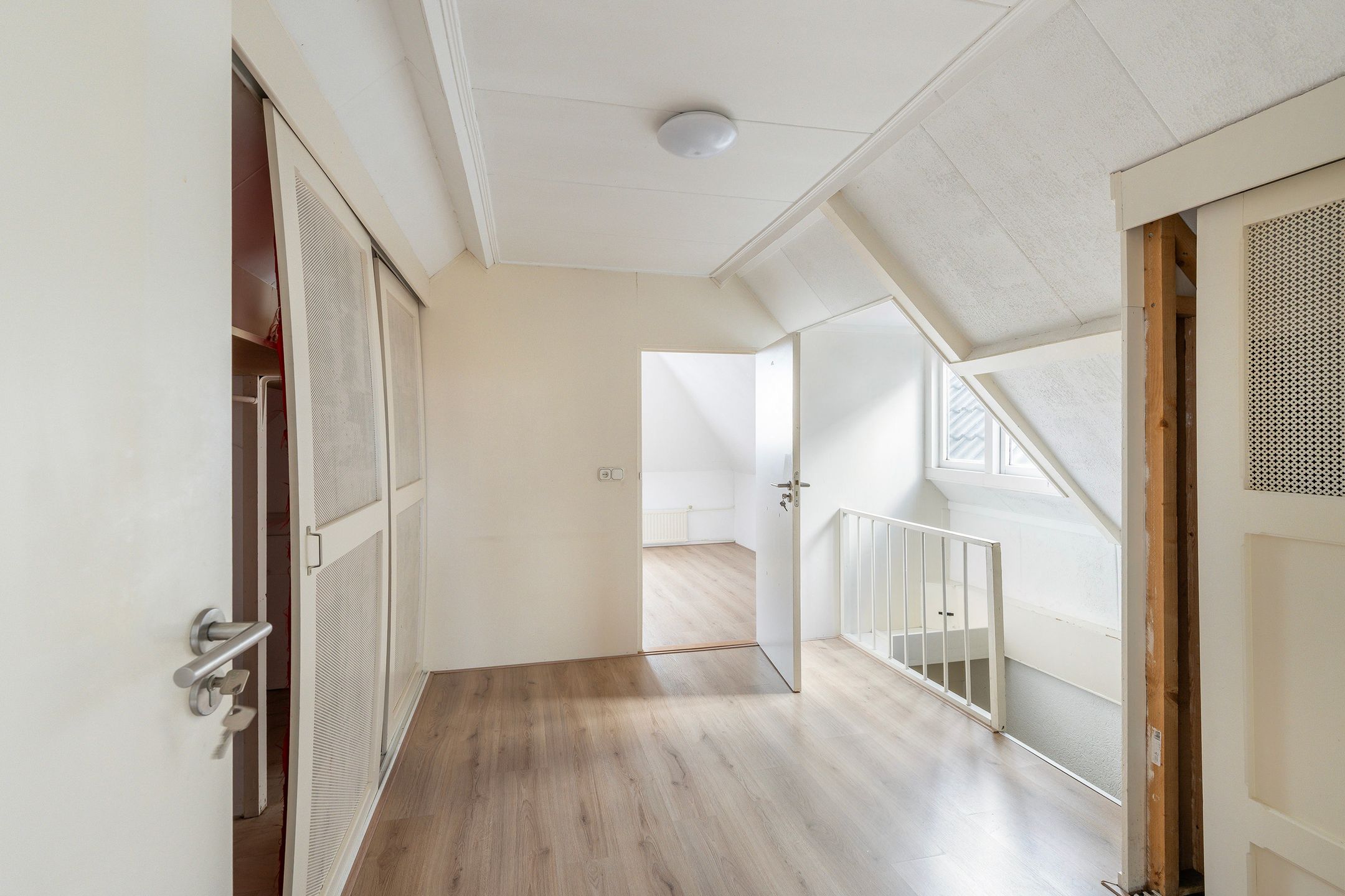 Photo 15 of Carnisselaan 23-B