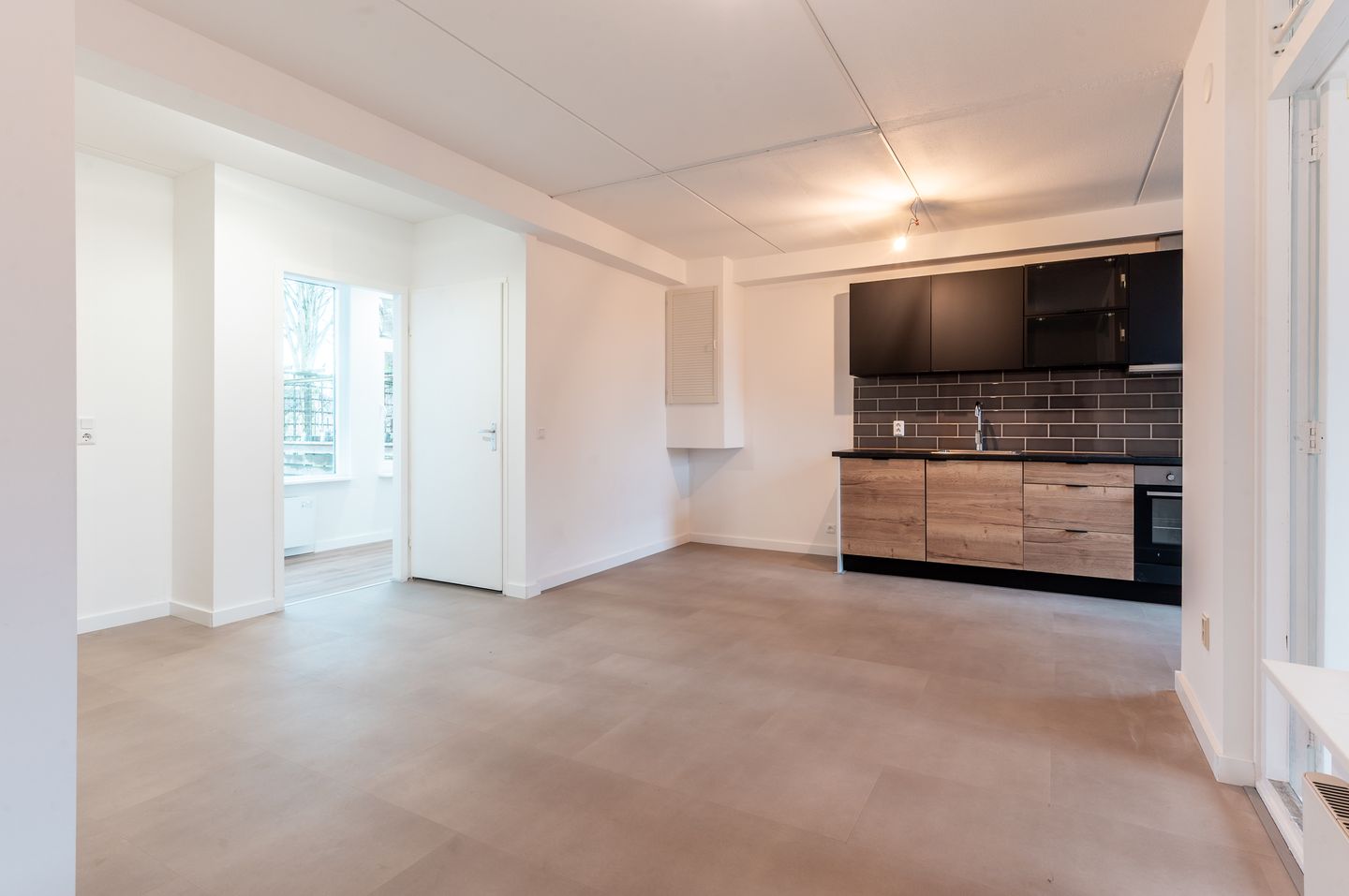 Photo 5 of Jol 10 20-A