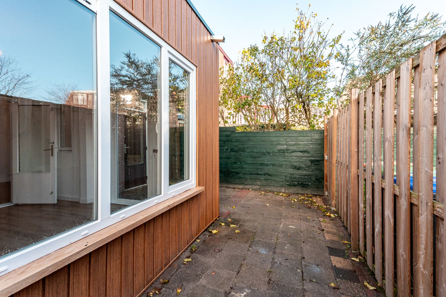 Photo 20 of Jol 10 20-A