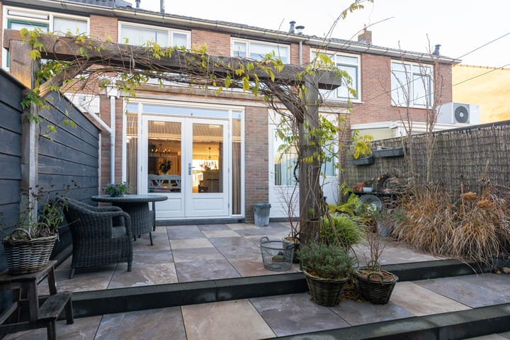 Photo 42 of Bannestraat 41