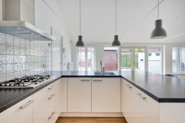 Photo 23 of Stenenstraatje 12