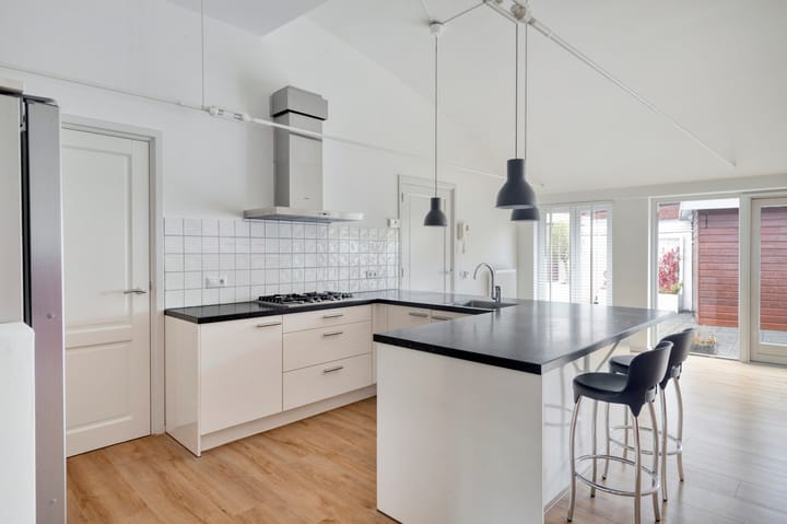 Photo 21 of Stenenstraatje 12