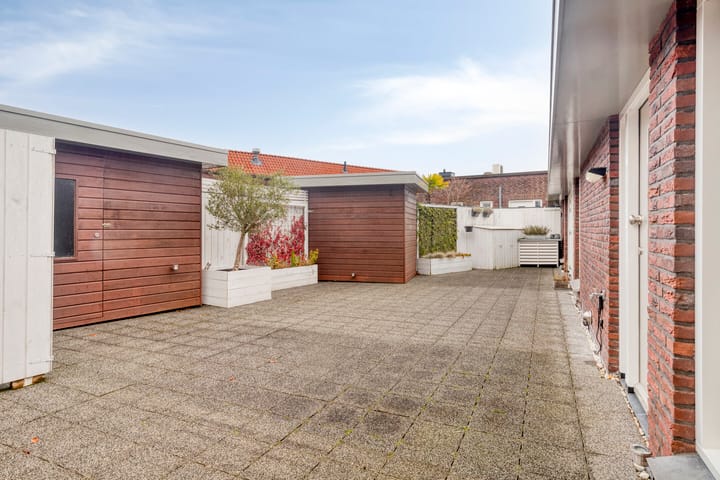 Photo 40 of Stenenstraatje 12