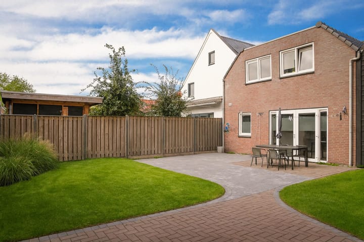 Foto 7 van Graaf Ansfriedstraat 1