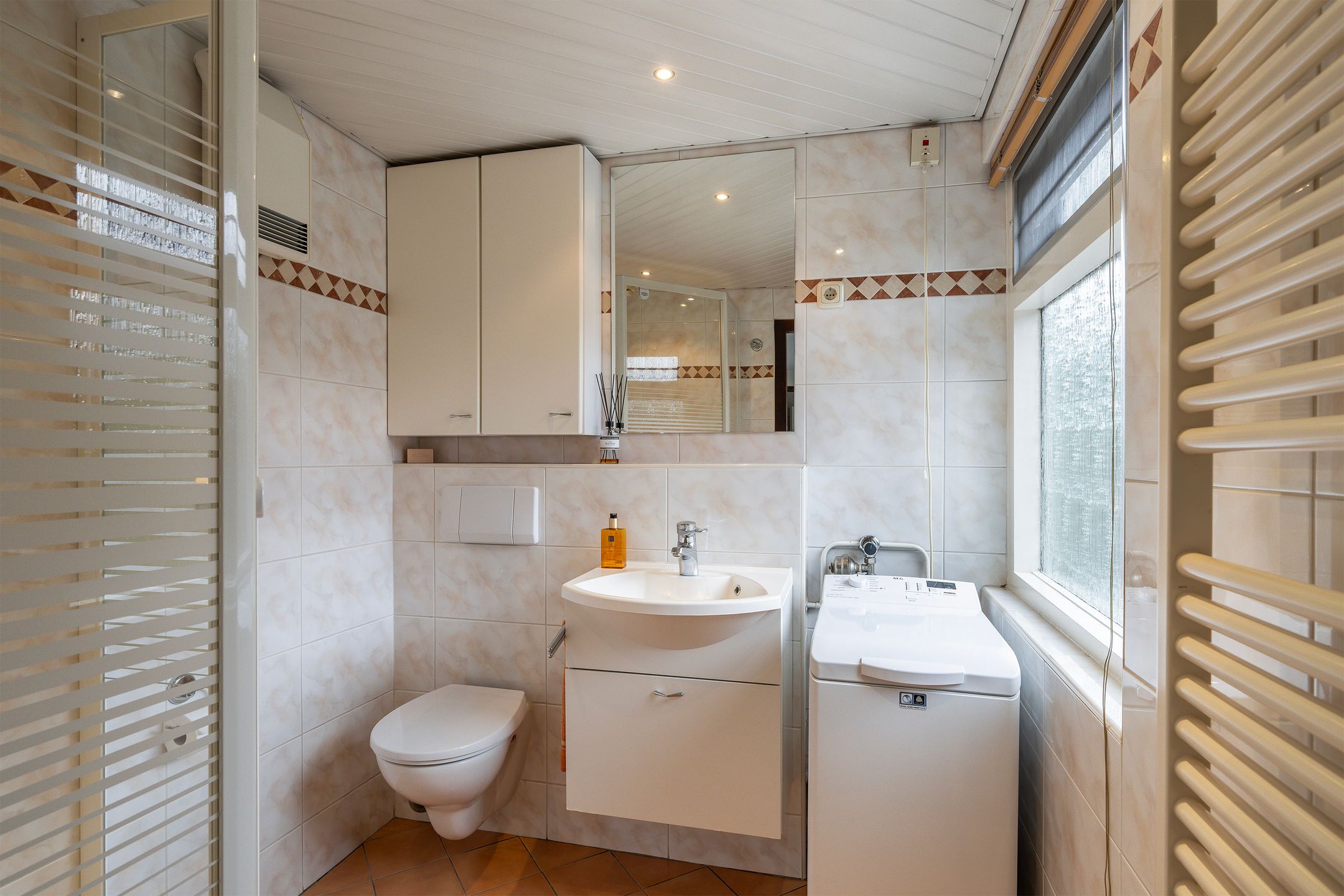 Photo 15 of Oranjestraat 12