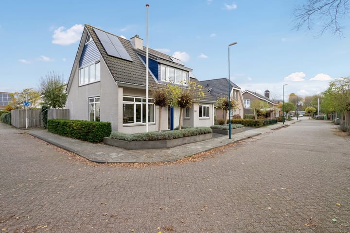 Foto 2 van Agaat 100