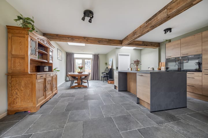 Photo 3 of Prinses Beatrixstraat 11