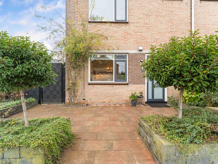 Foto 35 van Leeuwerikstraat 2