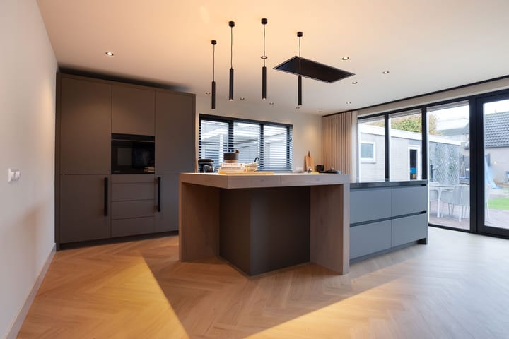 Photo 3 of Vossenbergselaan 45