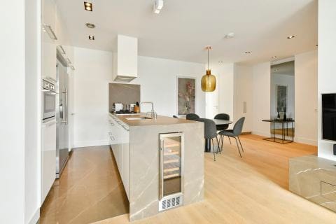 Photo 2 of Beethovenstraat 50-3