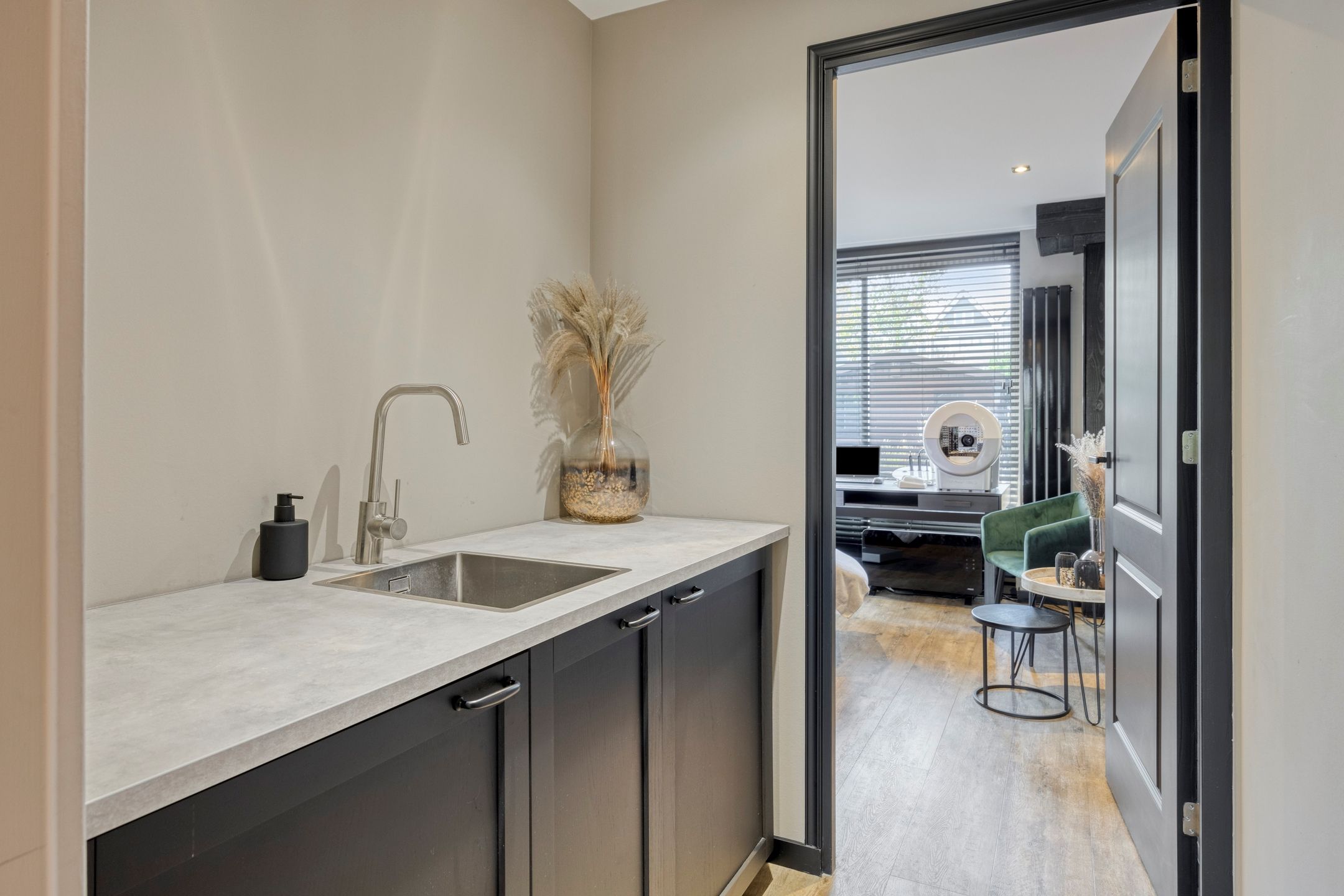 Foto 9 van Ribesstraat 17