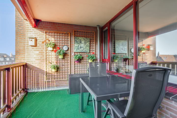 Photo 3 of Caro van Eycksingel 48