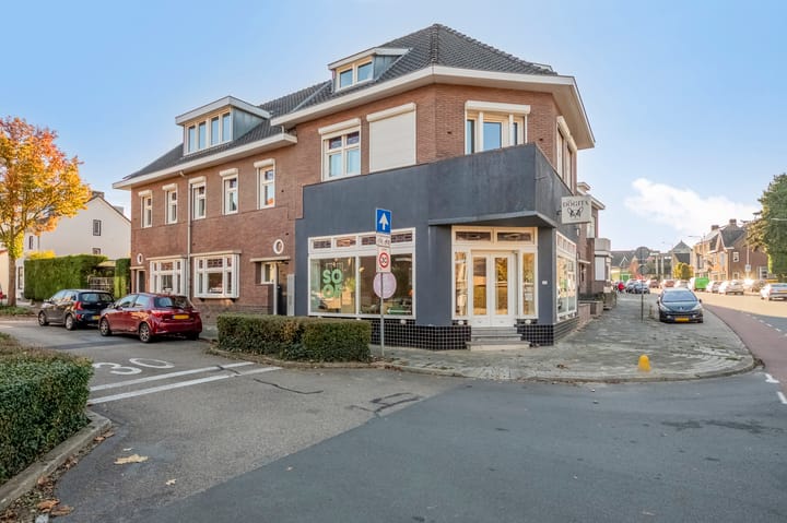 Burg. Cremersstraat 27