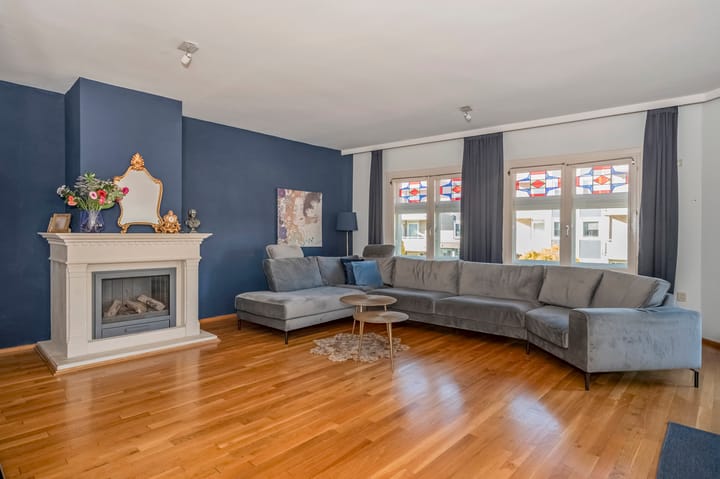 Photo 17 of Burg. Cremersstraat 27