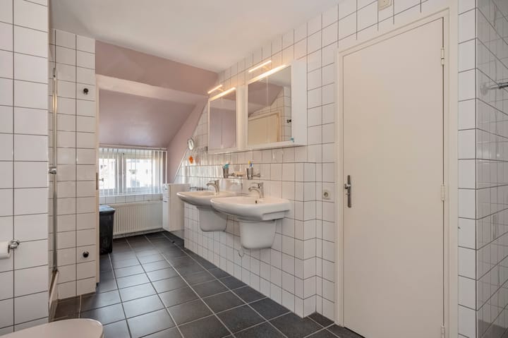 Photo 39 of Burg. Cremersstraat 27